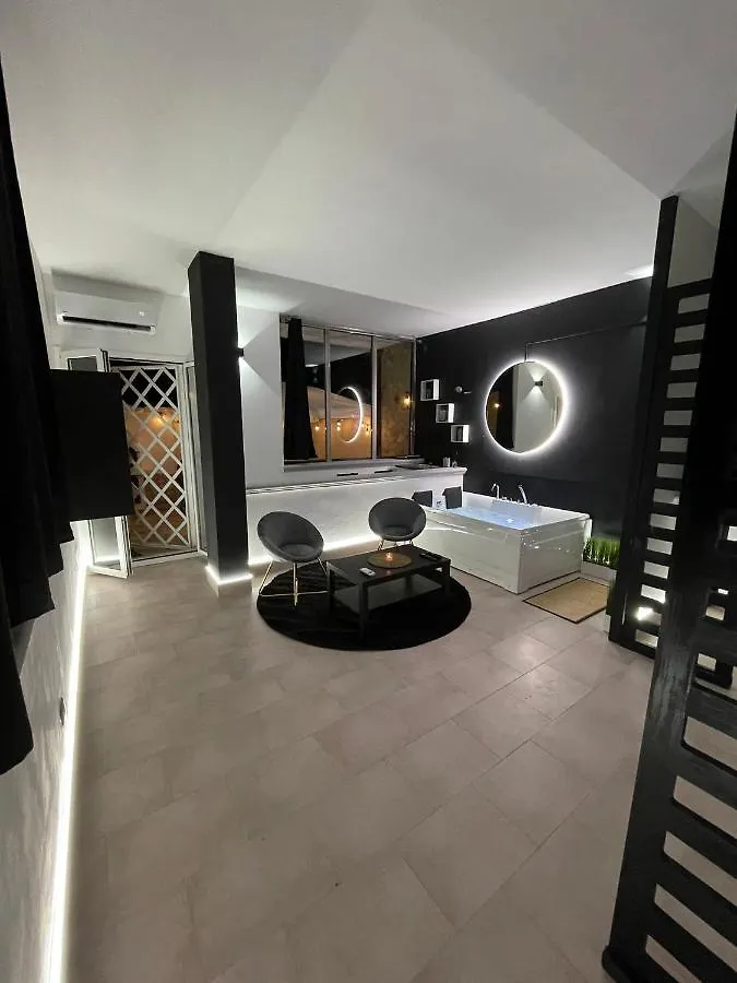 Appartement Central Wellness Suite Bari Italië